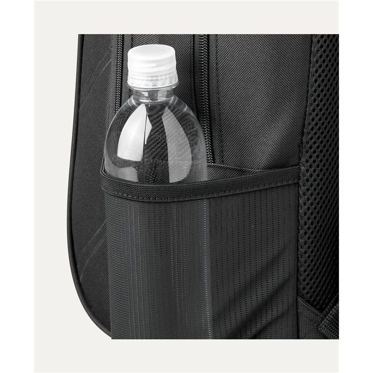 Ryggsäck Wilson NBA Team Backpack, svart, sidofickor för vattenflaska