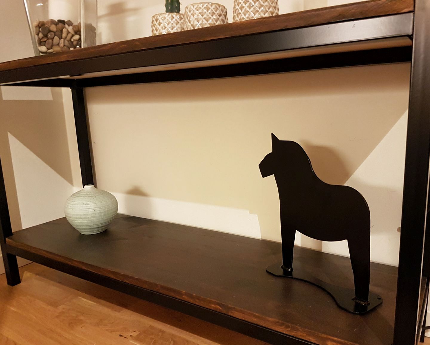 Stående dalahäst (svart)