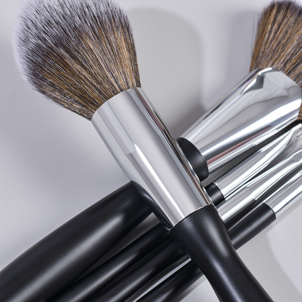 16 Piece Black Makeup Brush Set