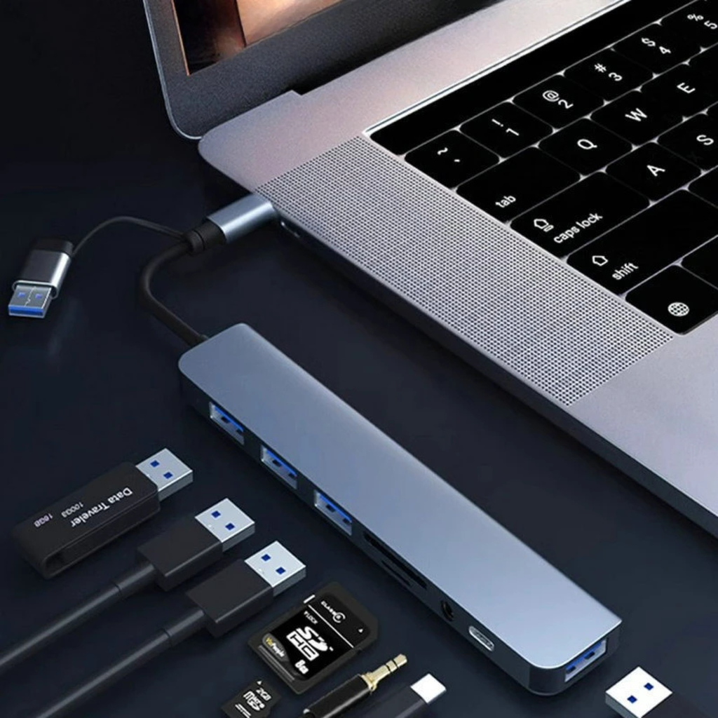 Dual-Connector 8-in-1 USB Hub