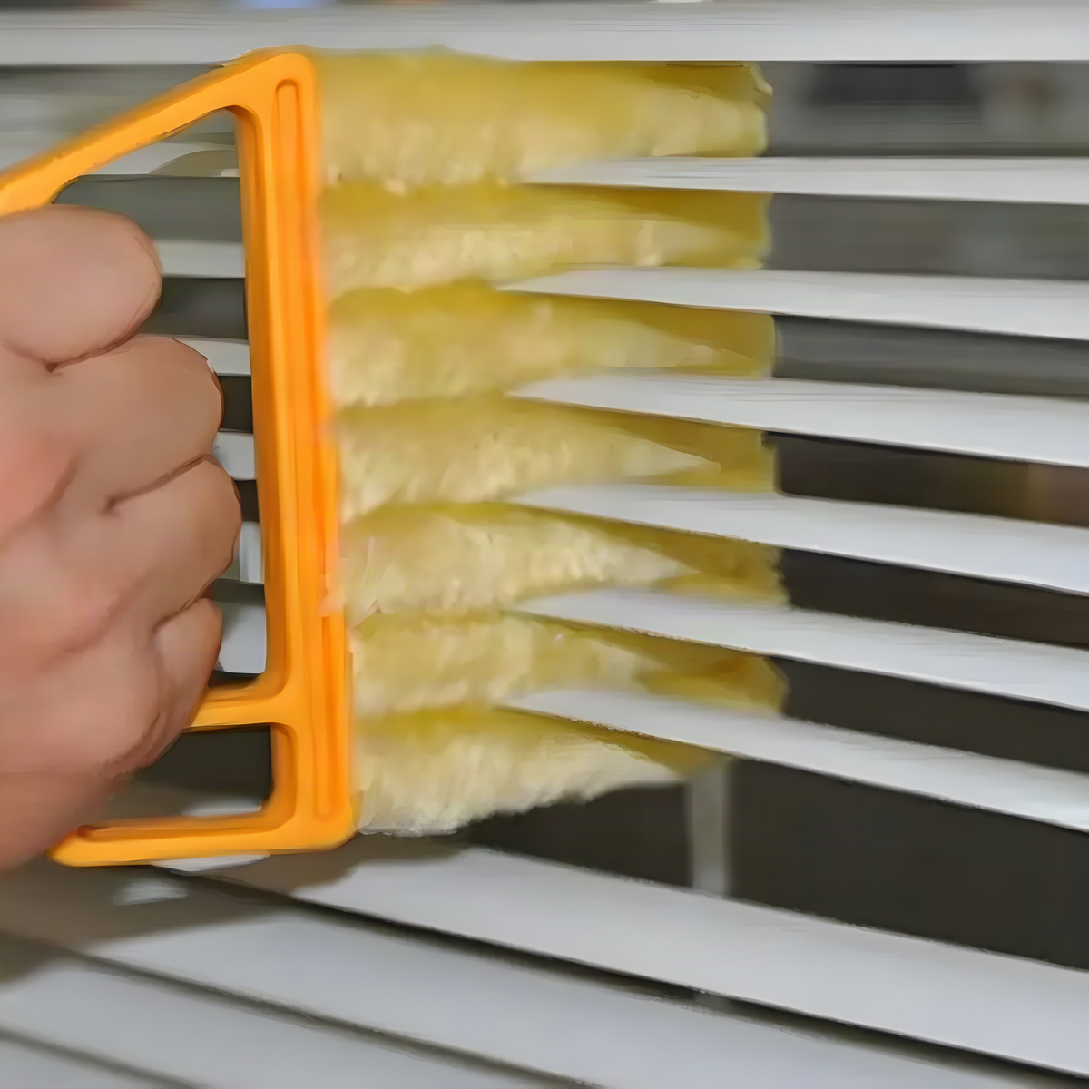 Seven-Finger Blind Cleaning Brush