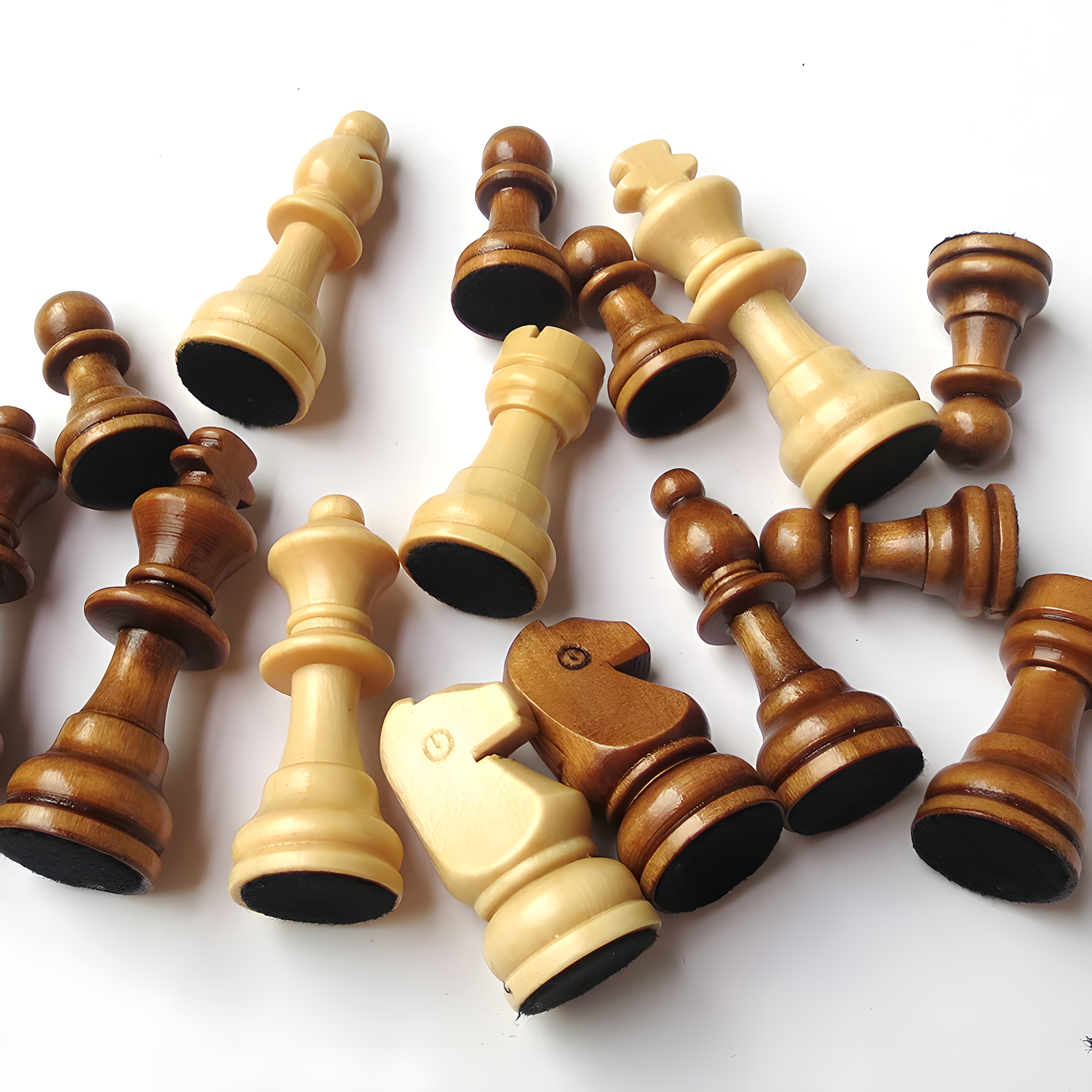 Magnetic Foldable Chess Set