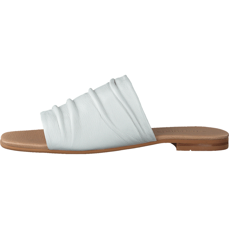 Madeleine Offwhite