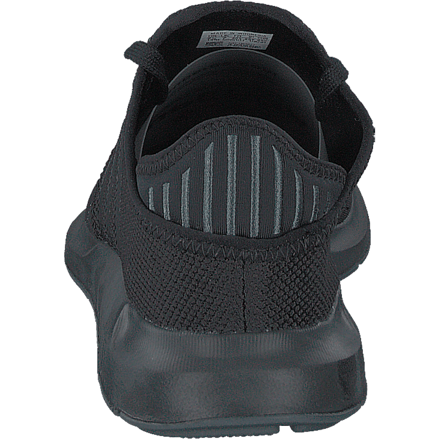 Swift Run X Core Black / Black Blue Metallic / Carbon