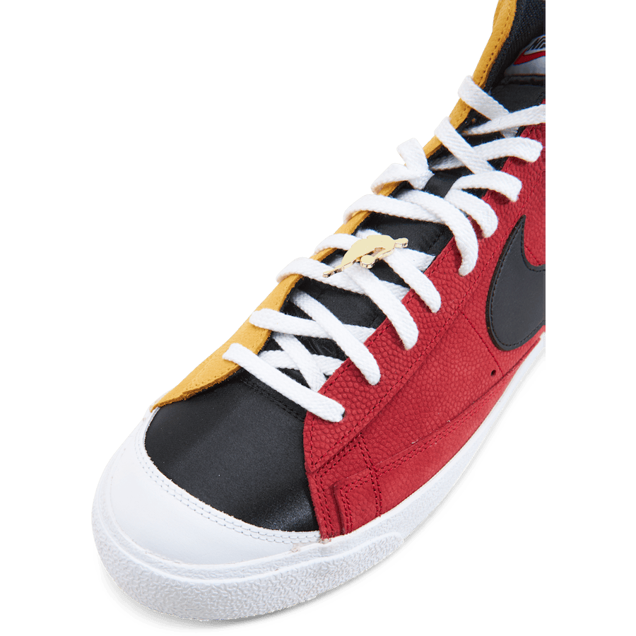 Nike Blazer Mid '77 Emb