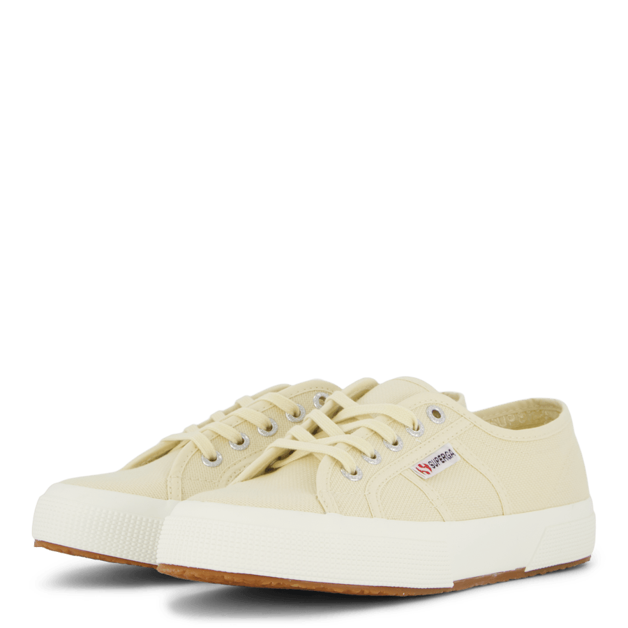 2750 Cotu Classic Beige Light Eggshell