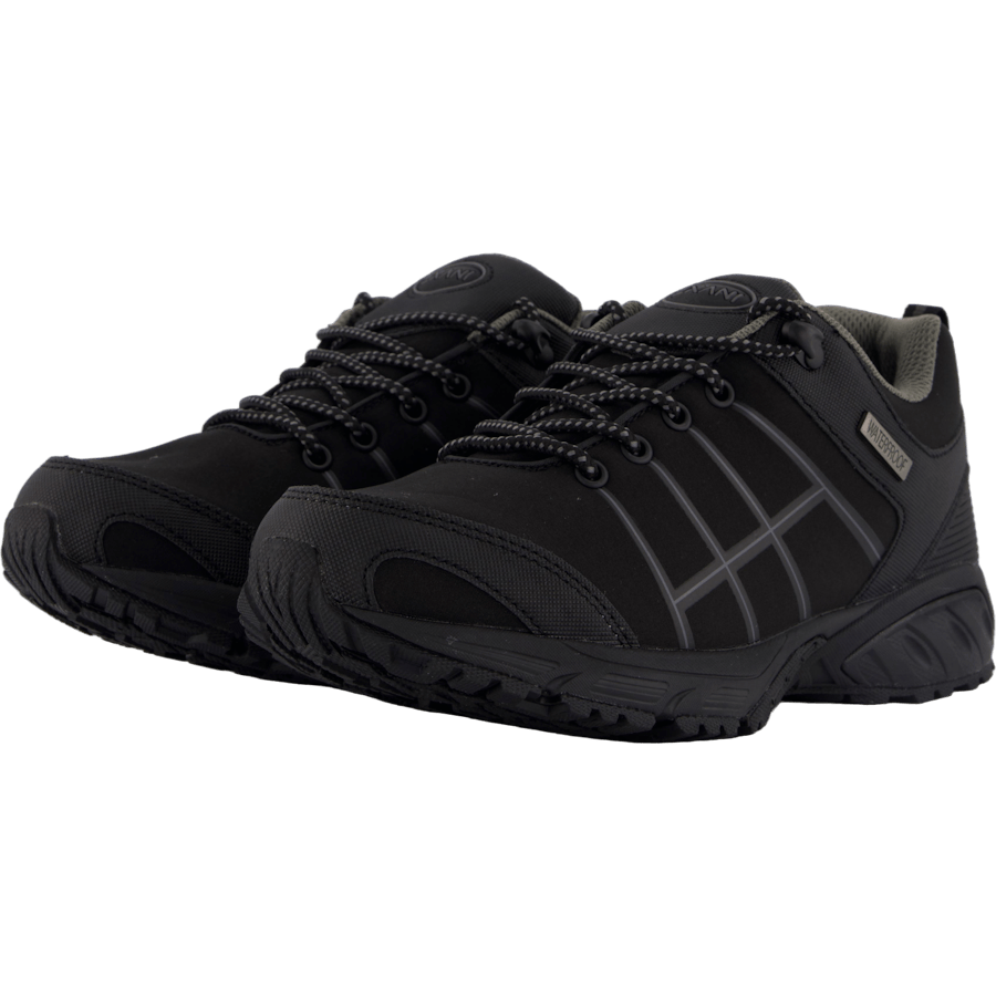 Capitan Low W Black