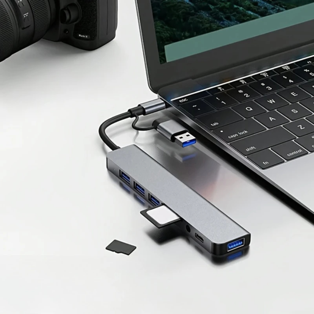 Dual-Connector 8-in-1 USB Hub