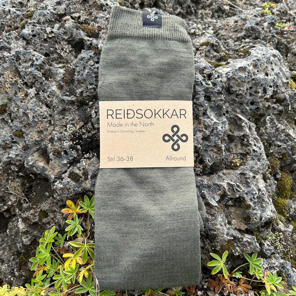 Ridstrumpa Allround Skogsgrön 75% Merinoull