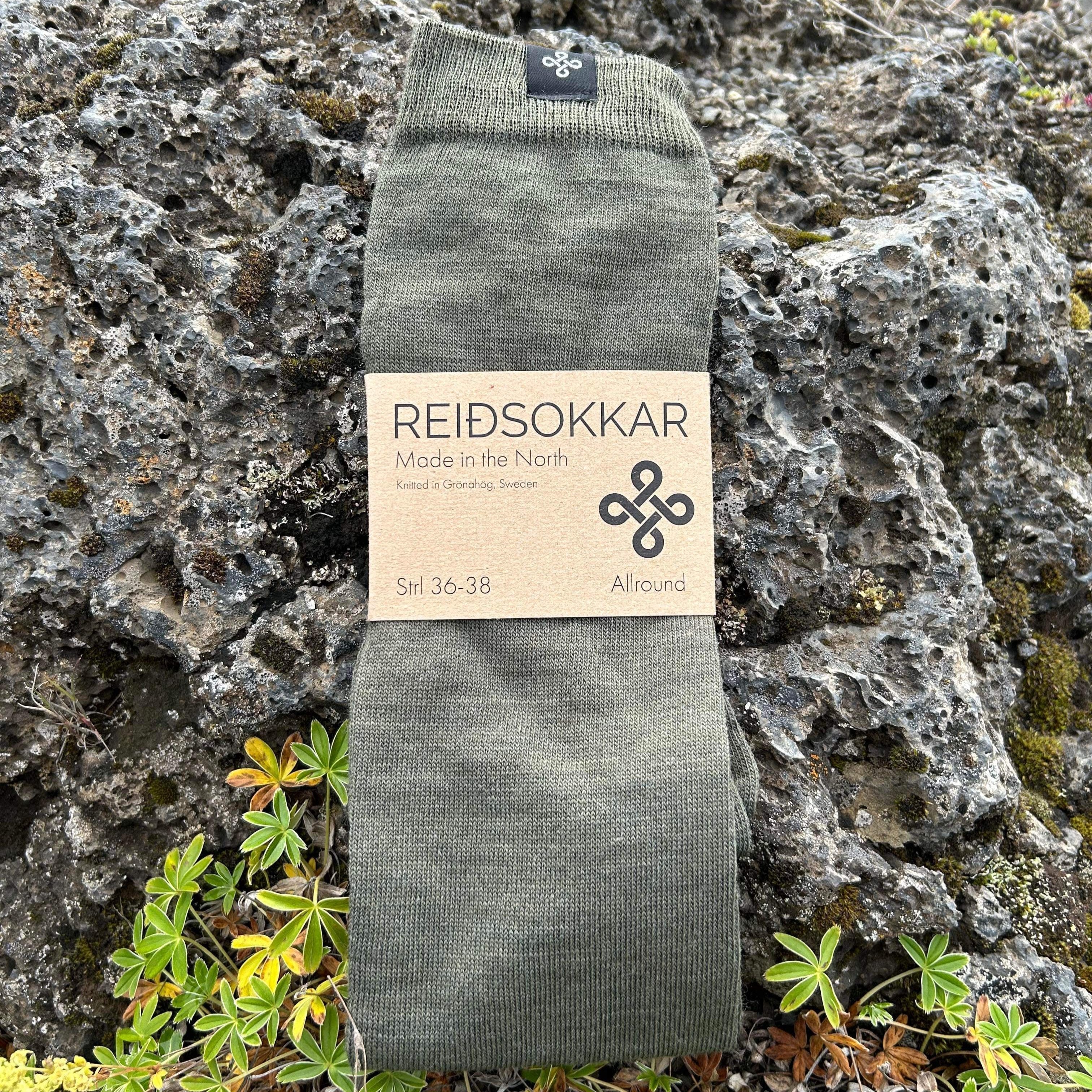 Ridstrumpa Allround Skogsgrön 75% Merinoull