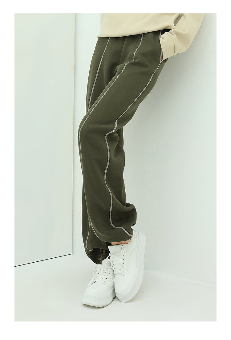Airy Green Sweater Pants with Contrast Piping Details-1