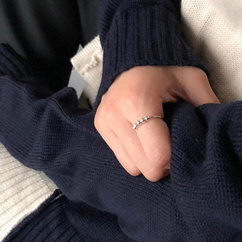 Antistressring – Elegant Fidgetring med Roterande Pärlor