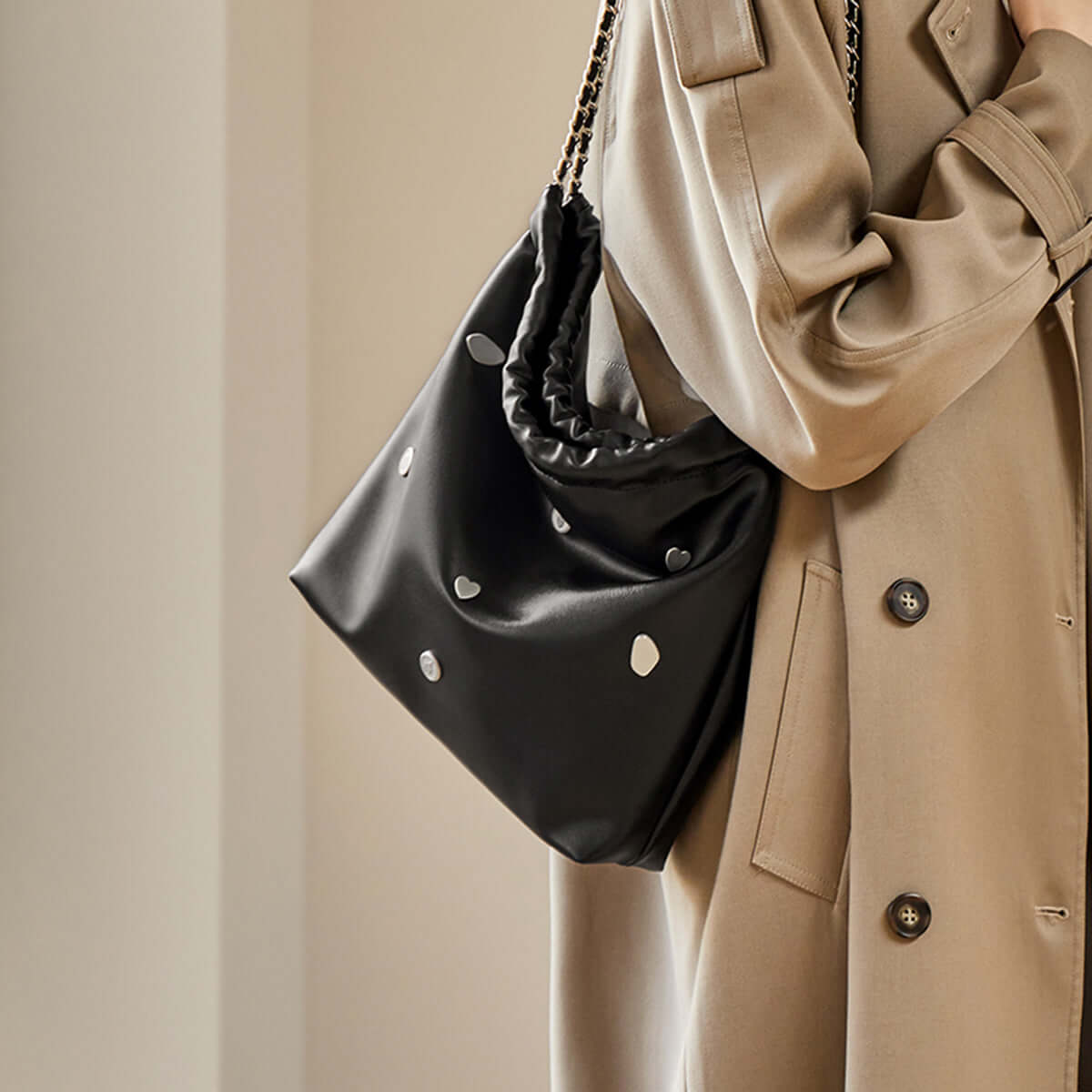 Black Rivet Studded Leather Tote Bag-4