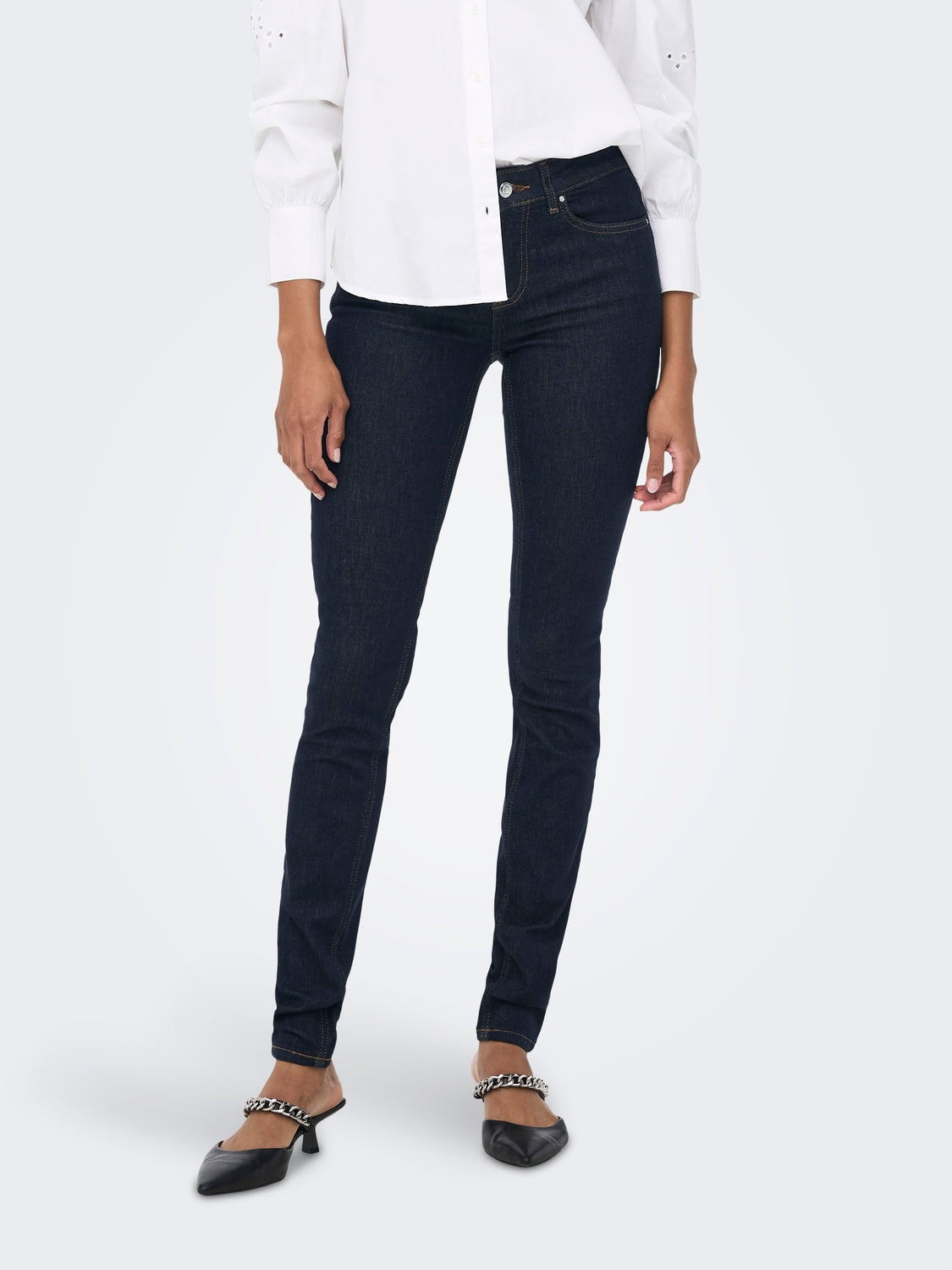BLUSH MID STAYBLUE JEANS 023