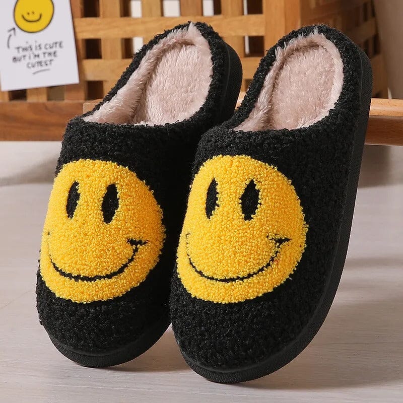 HappySlippers – Fluffiga Inneskor med Smiley & Halkfri Sula