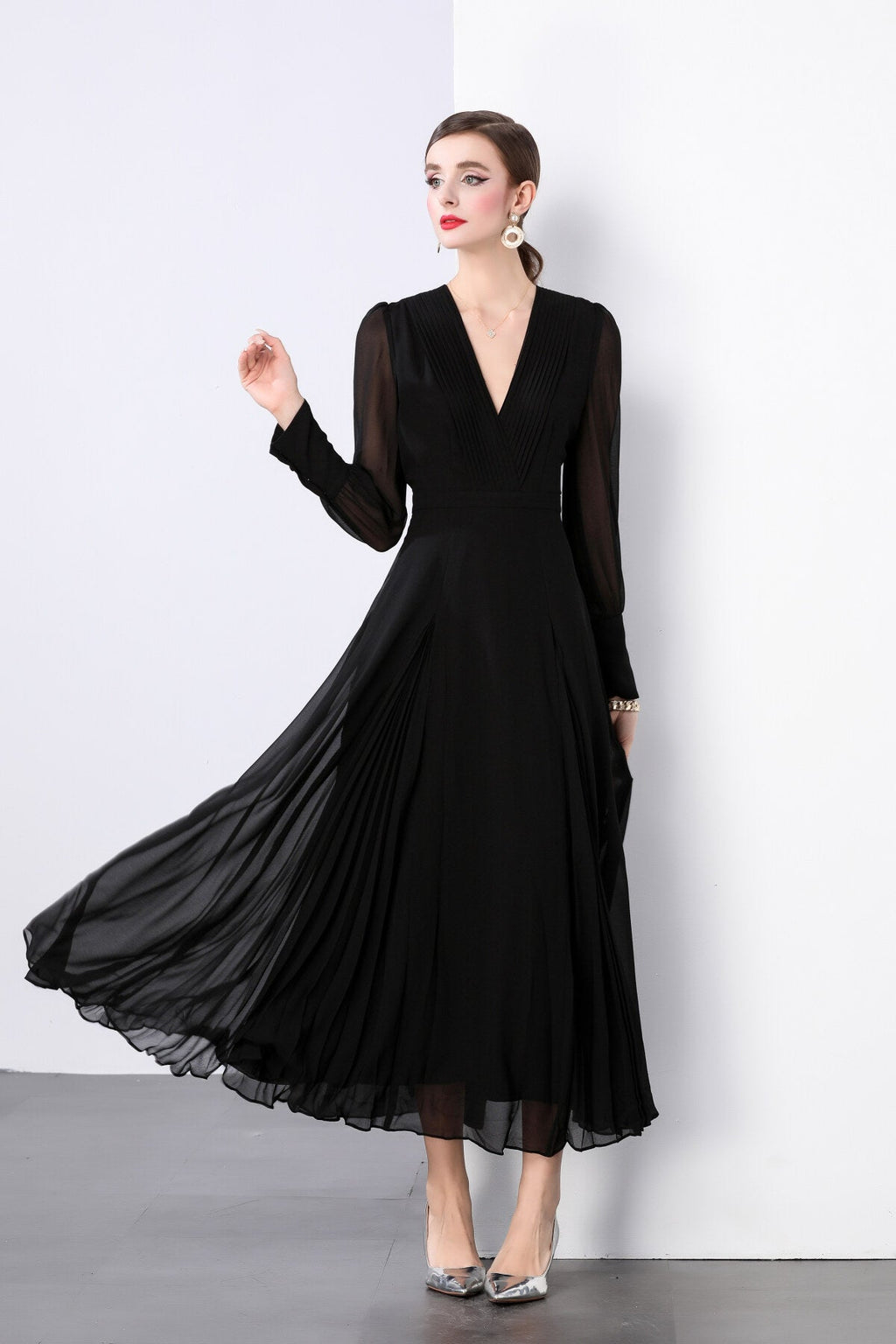 Midnight Black Long Sleeve Ruched Waist V Neck Maxi Dress