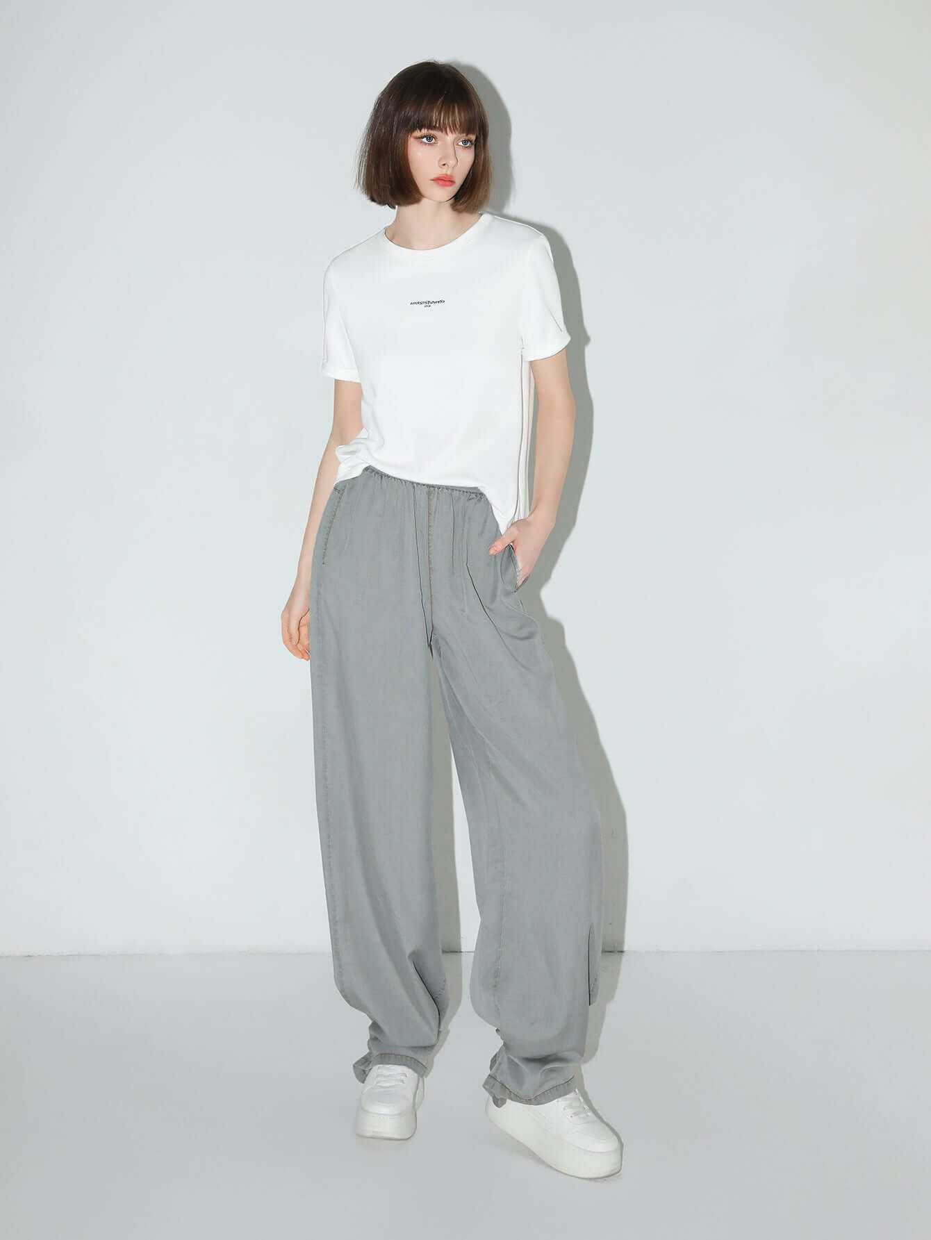 Minimalist Letter Print Crew Neck Short-Sleeve Tee-3