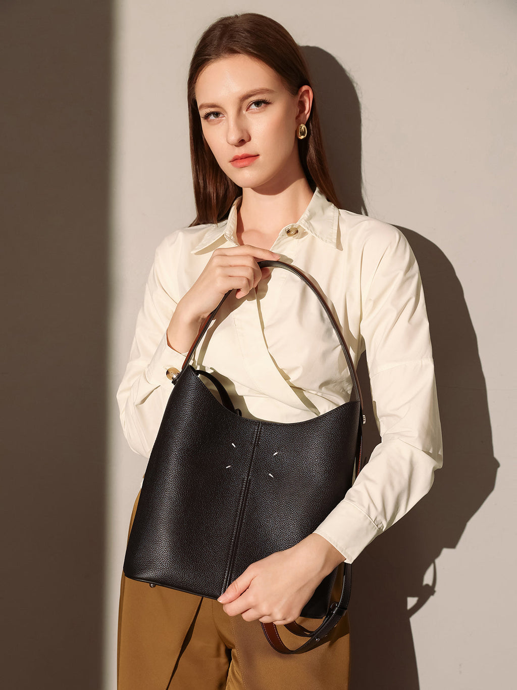 Minimalistic Spring Hobo Bucket Bag-2