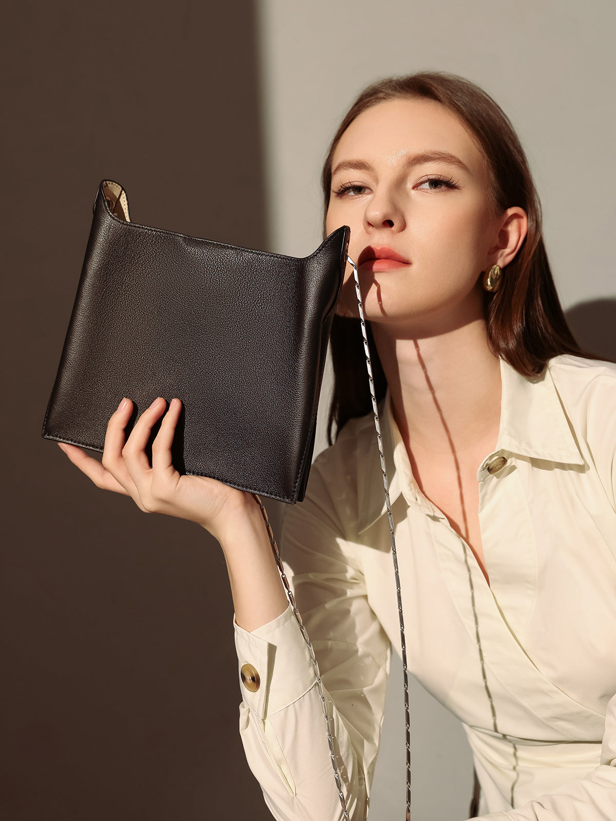 Sandra Leather Shoulder Bucket Bag-1