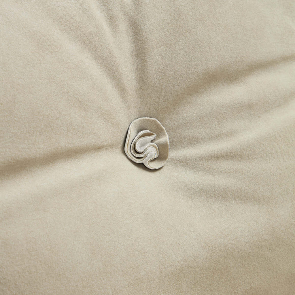 Scratch-Resistant Cloud-like Sofa-4