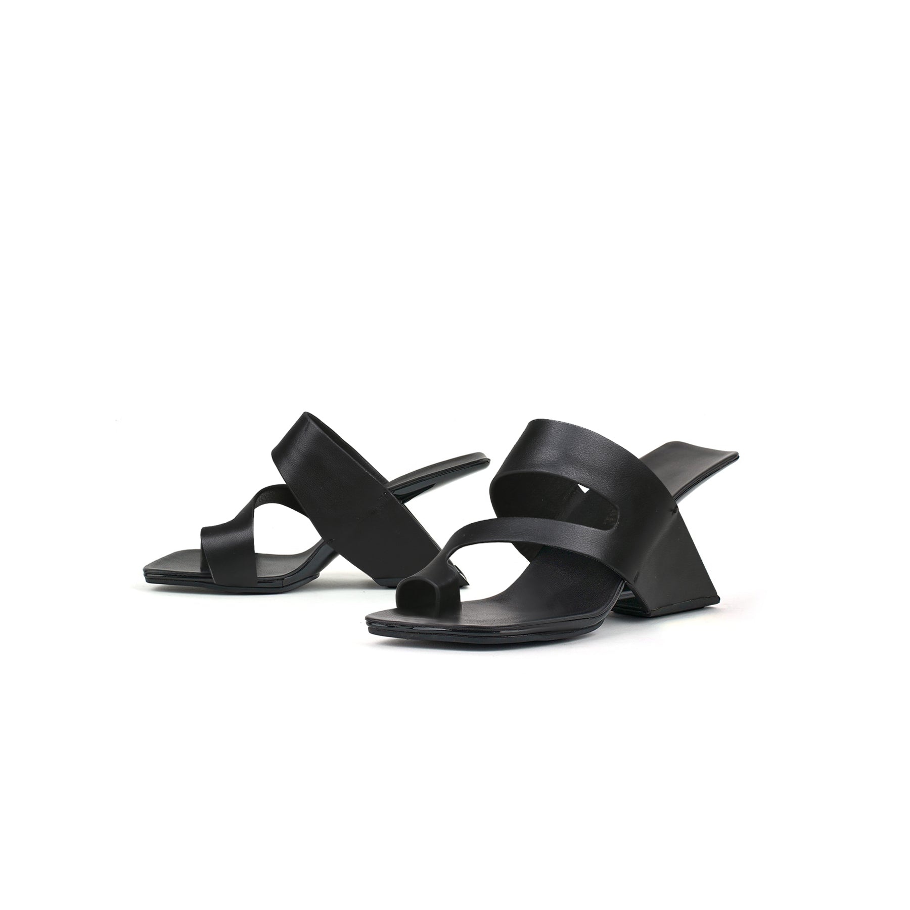 Single Toe Loop Strap Sandals-4
