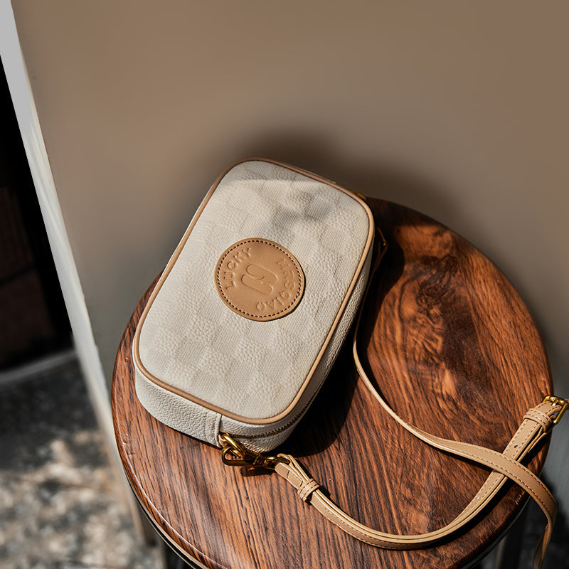 Versatile Checkered Leather Shoulder Bag-3